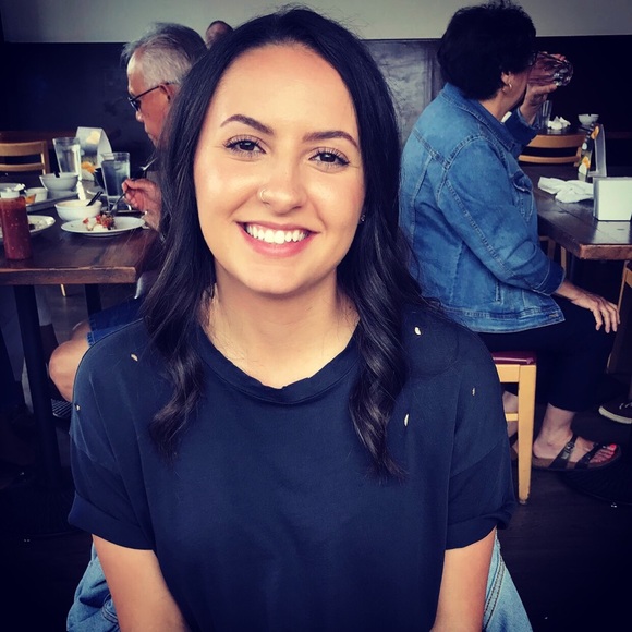 Meet your Posher, Marissa - Picture 1 of 1